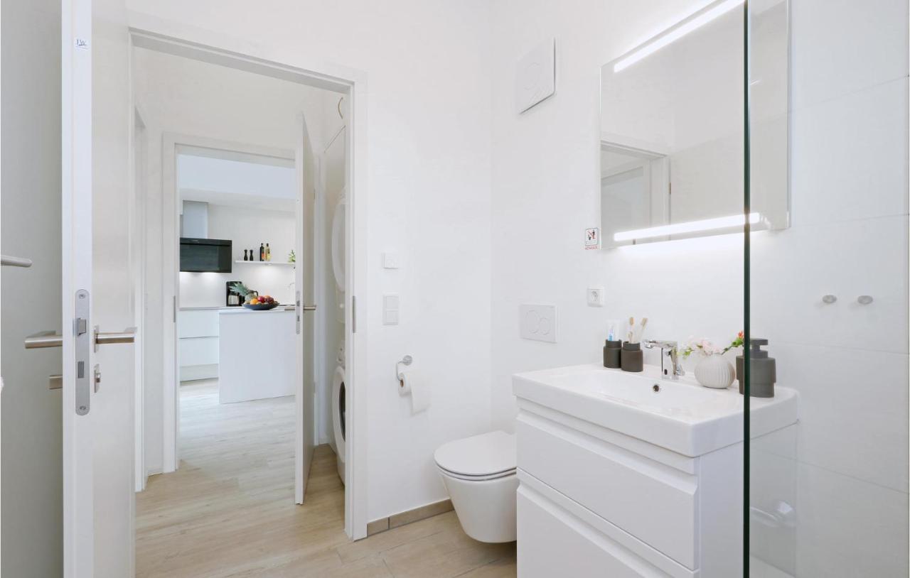 Stunning Home In Lembruch-Duemmer See With Wifi Dış mekan fotoğraf